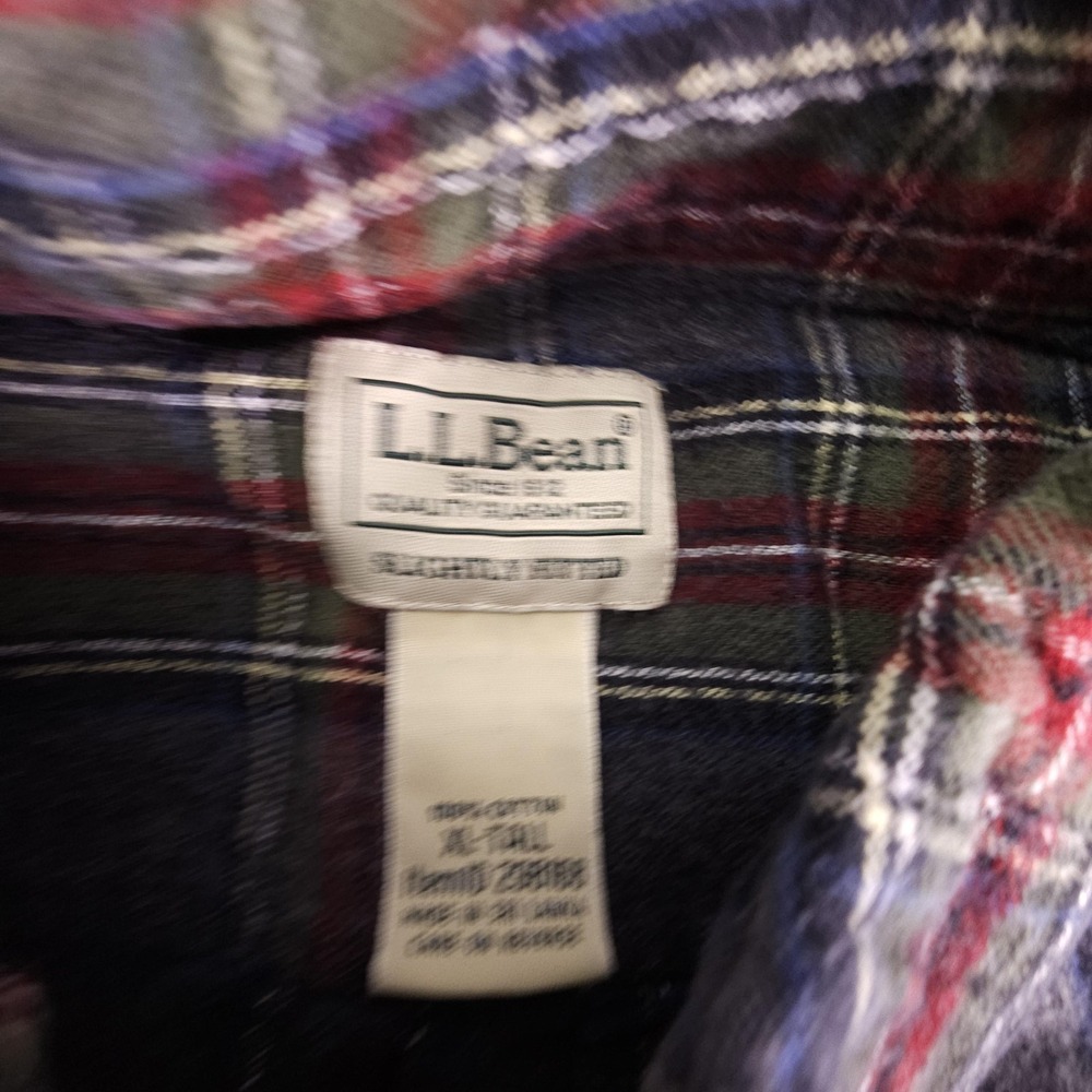 L.L.Bean Flannel Shirt Mens Large Gray Red Plaid Slightly Fitted Button Front - Picture 2 of 8